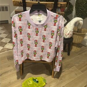 Women's Grinch Pajama Top & Grinch Slippers  American Eagle - Size Small NWOT